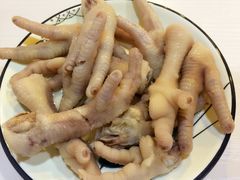 -虾弄弄海派小龙虾·牛羊蝎子火锅