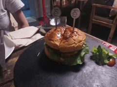 -HIGH FIVE哈福手工汉堡(桂林路店)