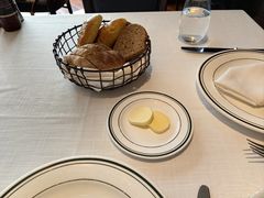 -Wolfgang’s Steakhouse 沃夫冈牛排馆(上海白玉兰广场店)