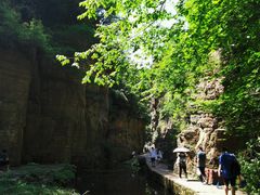 -龙潭大峡谷
