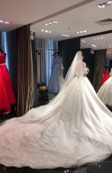 点击看大图 -GRACE KELLY婚纱与礼服(北京店)