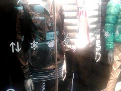 店内环境-PUMA(上海国际时尚中心店)