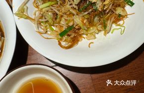 Stir-Fried Fine Noodles
