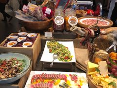 -松山湖凯悦酒店·Café自助餐厅·周末火舞秀表演