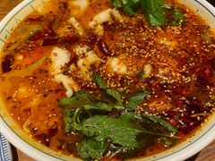 -云海肴·汽锅鸡·云南菜(天山百盛优客店)