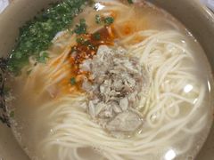 猪肘汤面-亮亮拉面(师范路店)