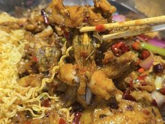 -蜀滋香鲜鱼美蛙火锅(339店)