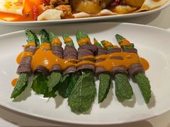 薄荷卷牛肉-香料集市新疆餐厅·清真聚餐(成都远洋太古里店)
