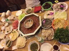 -山城年华老火锅(玉林店)