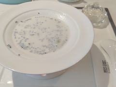 -燕庭·纯燕窝·甜品下午茶(南京西路店)