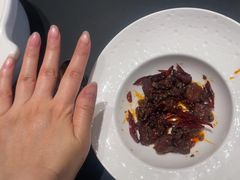 -鞍山大白鲨美食酒店