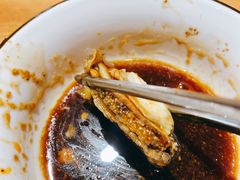 章鱼海鲜锅里的鲍鱼-东海章鱼馆(恒瑞街店)