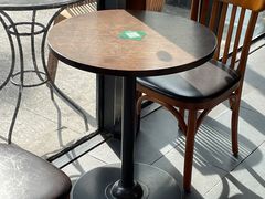 -星巴克(西藏路店)