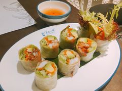 牛油果芒果软壳蟹米纸卷-美奈小馆·越南料理(中航城君尚购物中心店)