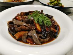 乌参烧蹄筋-城南往事·鲁菜济南菜(软件园美莲广场店)