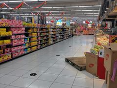 -家乐福(四元桥购物中心店)