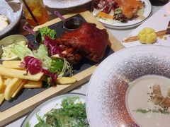 -YUE·6·西式融合餐厅(外滩六号店)