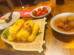 -老牌坊云南鱼豆花火锅(爱建店)