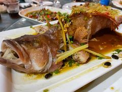 -三亚火车头万人海鲜广场