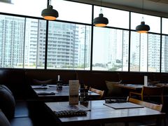 -ROAST coffee & eatery