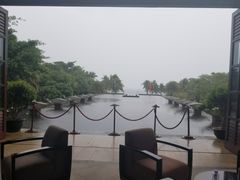 -亚龙湾喜来登·美景台大堂吧