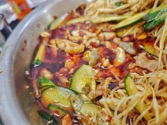 -周良天山牛杂城(天山路总店)