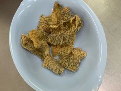 炸鱼皮-榮泰米粉湯(Left Shop)