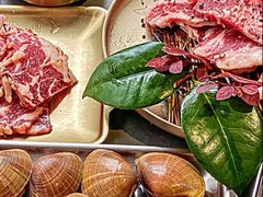 -围炉肉舍•炭烤活鳗•丹东海鲜烤肉(步行街店)