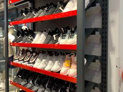 -PUMA品牌自营折扣店(百联奥特莱斯店)