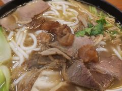 -鑫花溪牛肉米粉(凤凰街创始总店)