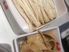 -七欣天香辣蟹火锅(闵行浦江欢乐颂店)