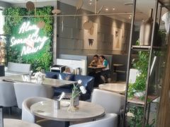 -必胜客(漕宝路店)