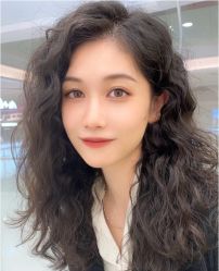 -吉艺心专业美发造型