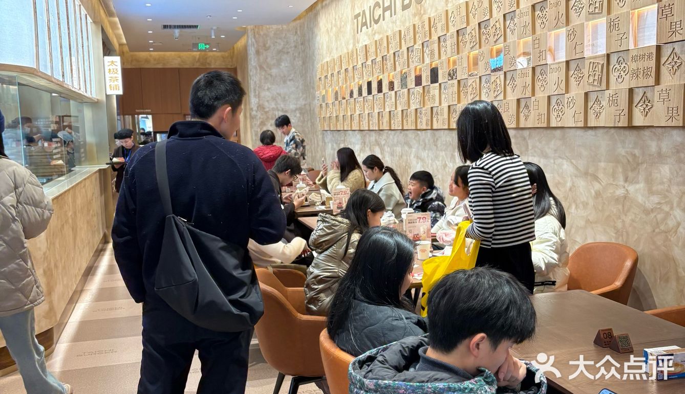 卧卧卧！长沙的，真的中国特色！