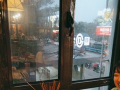 -管氏翅吧(护国寺店)