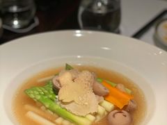 白玉羊毫蛊-运·中餐厅(成都华尔道夫酒店)