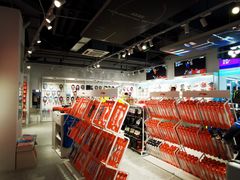 -YONEX苗江运动城(源深店)