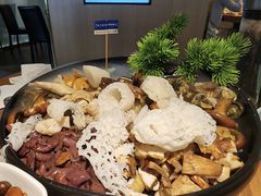 -一朵菌·野生菌探索家火锅(南亚店)