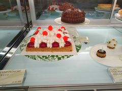 -潮一不贰·法式甜品·生日蛋糕·西式简餐(外滩店)