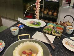 -得意咚瓜·顺德鱼生·冬瓜火锅(深圳首店)