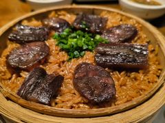 腊味蒸饭-乔街深夜食堂·台州菜·高压锅生蚝(杭州总店)