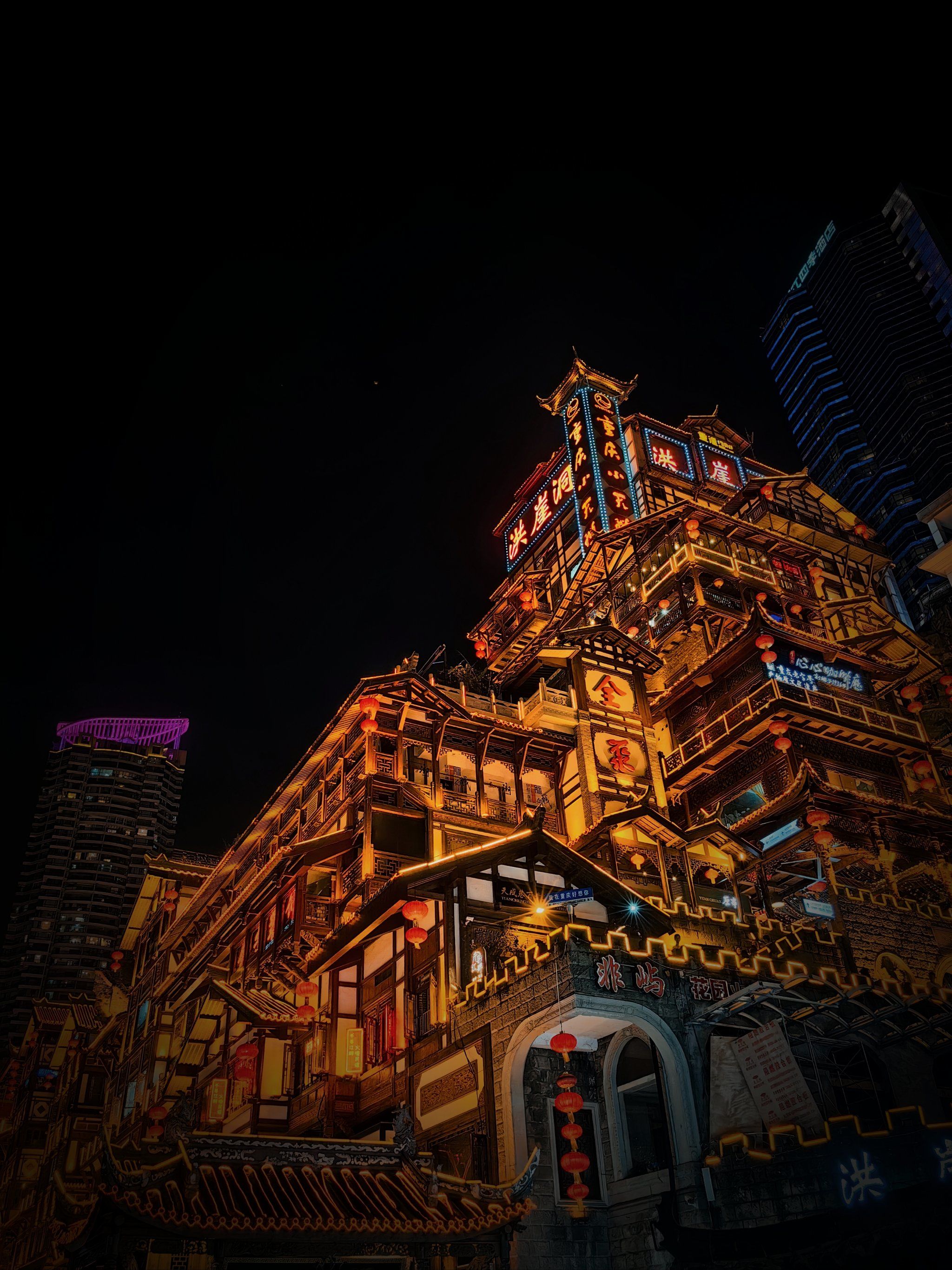 千与千寻楼!你更喜欢夜晚还是白天?