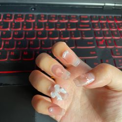 -尤米一站式美甲美睫