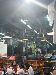 -零重力蹦床空间·滑梯·海洋球·团建(奥特莱斯店)