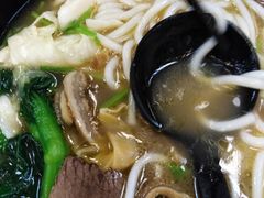 -鑫花溪牛肉米粉(凤凰街创始总店)