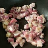 制作简单！浓油赤酱的红烧肉是人人都喜爱呀！
