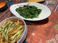 -乡村馕坑肉·烧烤·新疆菜·本地人更爱吃(阿勒泰首店)