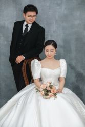 -雪中彩影婚纱摄影·微光艺术中心