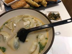 八仙桥黄鱼馄饨-南八仙·老上海味道(南京东路店)