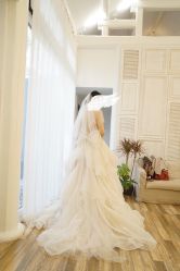 -LaMousse婚纱买手店